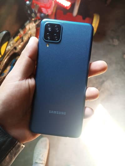 samsung A12