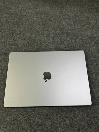 MacBook Pro M1 16 inch 32/512