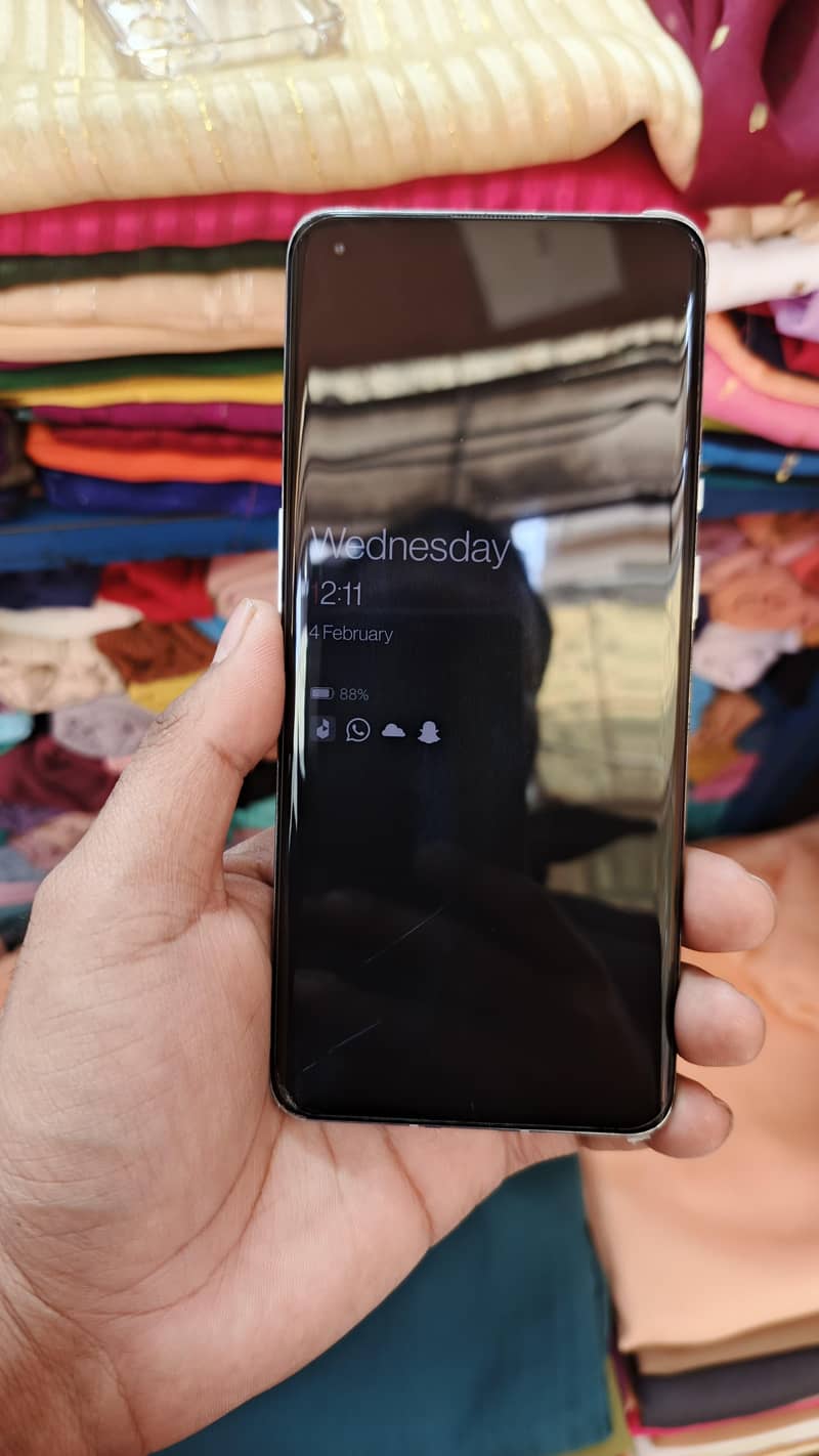 oneplus 9pro 10/10 condition 1