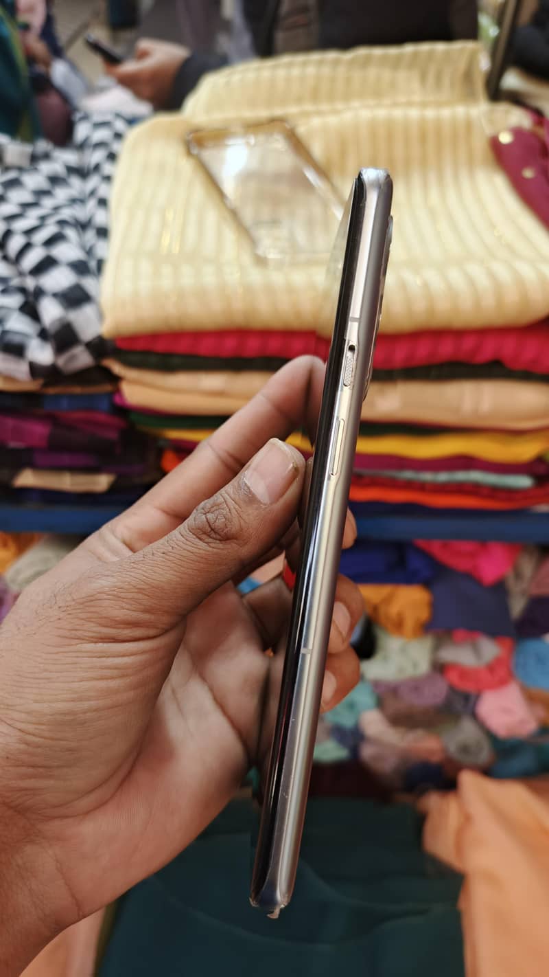 oneplus 9pro 10/10 condition 2