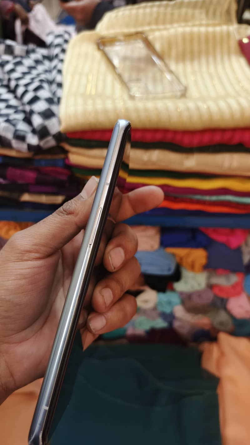 oneplus 9pro 10/10 condition 3