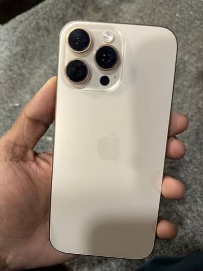 Apple iPhone 16 Pro Max