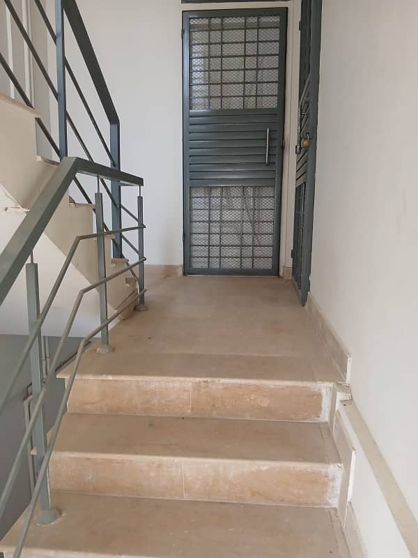 Portion For Rent *Code(15837)* 4