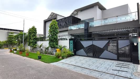 1 Kanal House Available In Divine Gardens - Block D For Sale