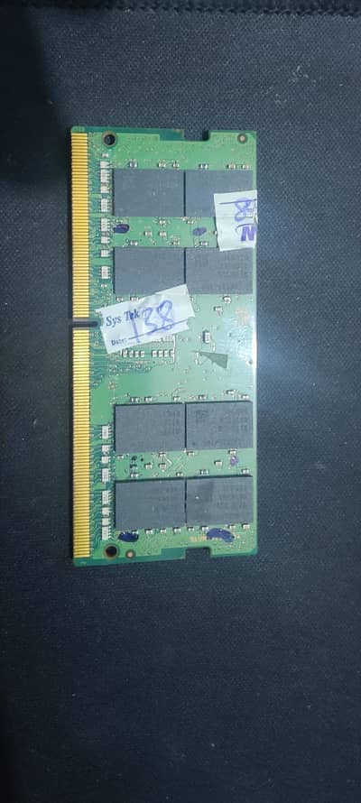 kingston ram 8 gb very good condition ddr4 2600mah