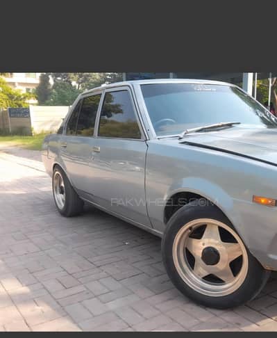 Imported Rim with tyre  available for sale  good condition no rough