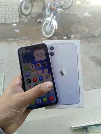 i phone 11 128 with box