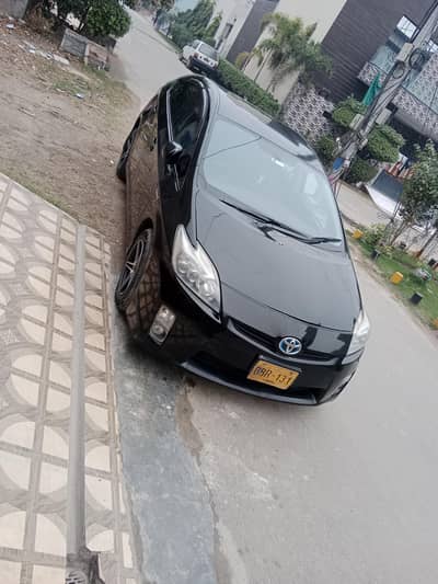 Toyota Prius 1.8 G touring full option geniun condition