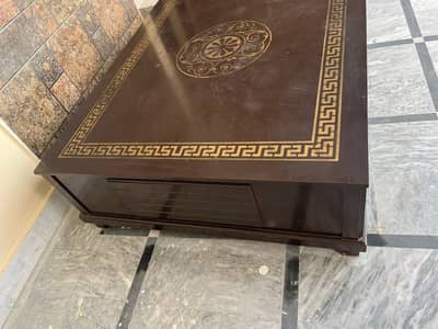 Height 1.5ft Length 5ft Width 4ft Full wooden heavy table