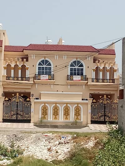 Sale The Ideally Located House For An Incredible Price Of Pkr Rs. 13500000