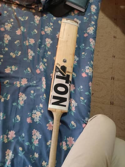 CA 10000 bat fully knocked , best to play