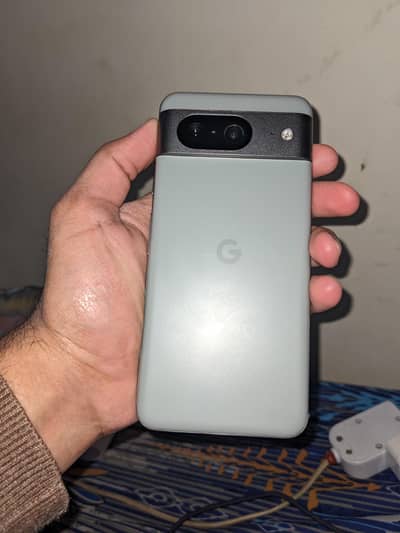 GOOGLE PIXEL 8