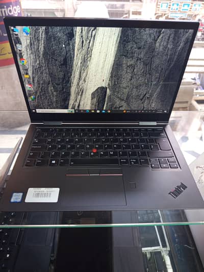 Lenovo thinkpad X1 Yoga