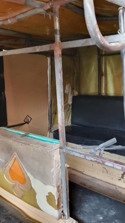 riksha rozgar 17 model. 6 seter open lyter