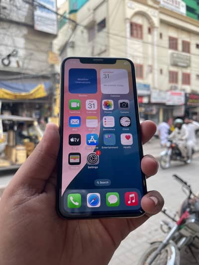 Iphone xs factory fix price