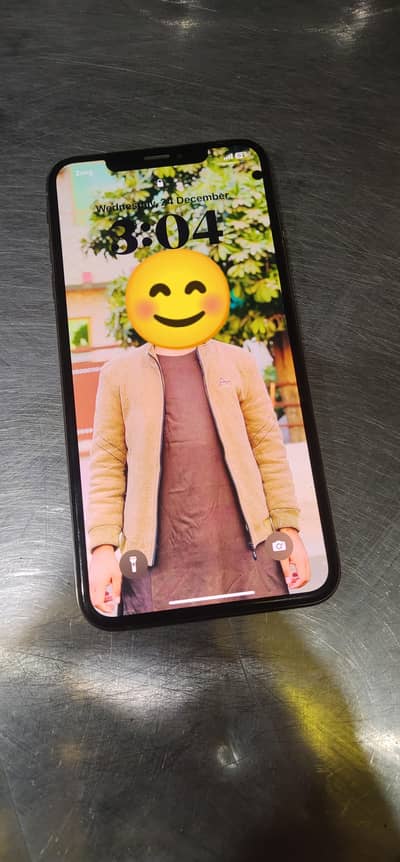 iPhone Xs max 64GB for sell