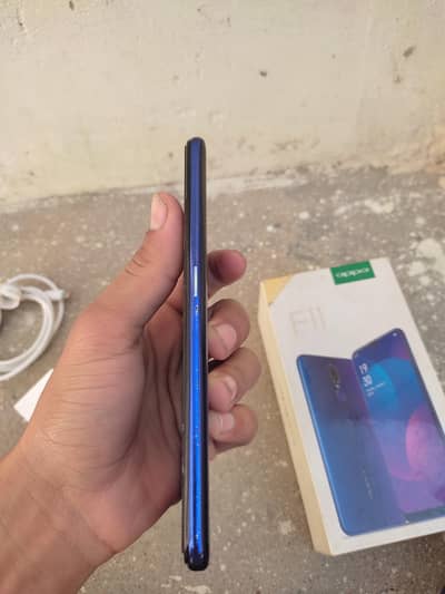 Oppo F11 4/64GB with Box