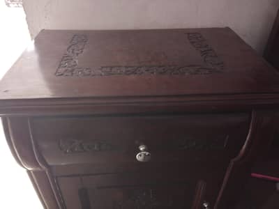 Double bed and 2side table and dressing table
