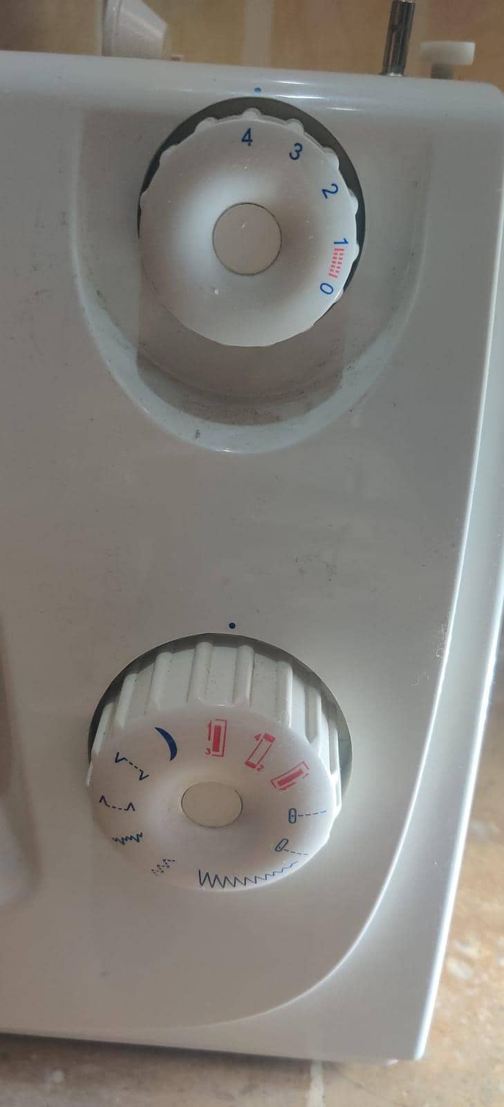 Singer Sewing Machine 6