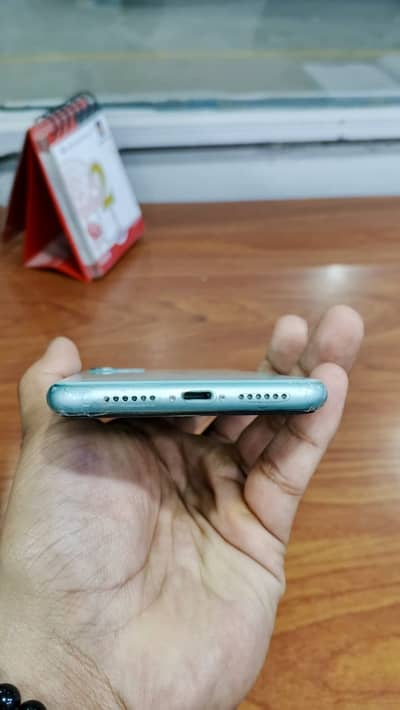 iPhone 11 factory unlock e sim time