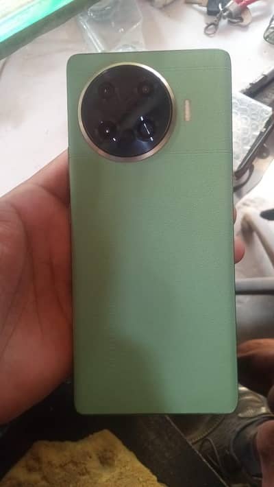 tecno spark 20 pro plus 8.256