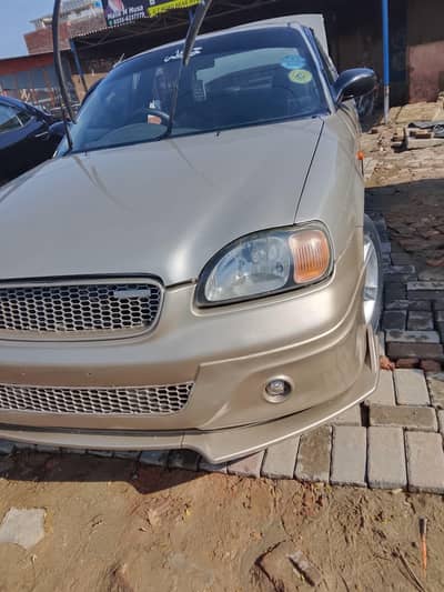 baleeno 2001model  neat clean car engen perfect tyre prfect