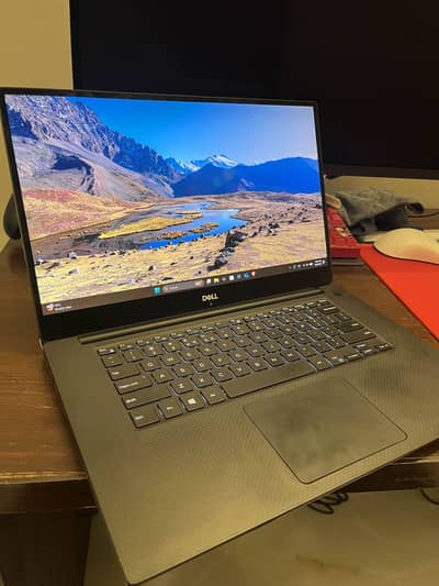 Laptop Dell XPS 15 9570 (I7 8th Gen, 16GB ram, GTX 1050 ti)