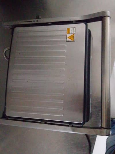 Helo aslamwalikum sir ma main yah Panini machine sel karna chahta hun