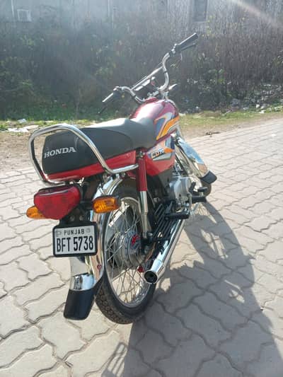 motorcycle   03247898119 what sapp number