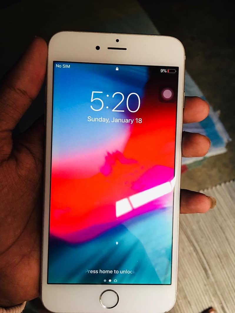 Apple iPhone 6S Plus 2