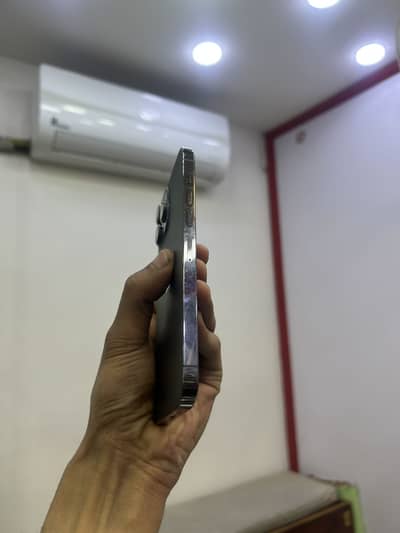 Iphone 13 pro max 256 gb pta approved