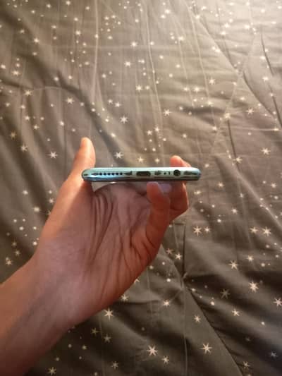 Infinix Hot 10 Play ( Exchange possible)