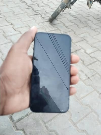 I phone 13jv battery health 88 10by 9 condition all is oregnil