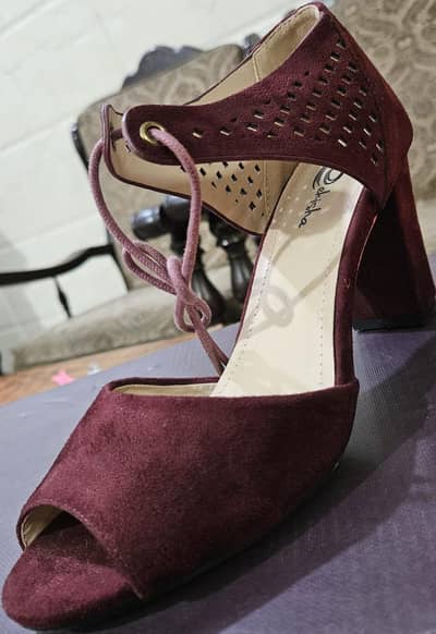Mehroon Heels
