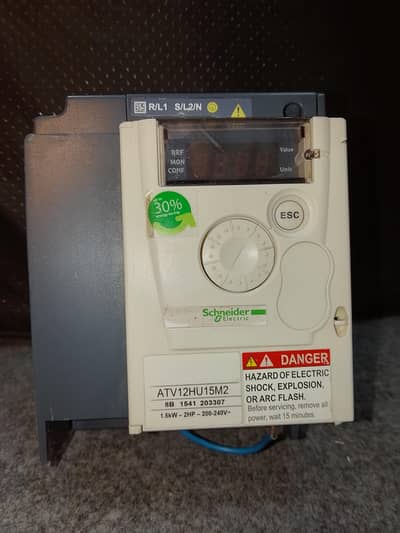 SCHNEIDER ALTIVAR 1.5KW 2HP 3 PHASE MOTOR VFD INVERTER