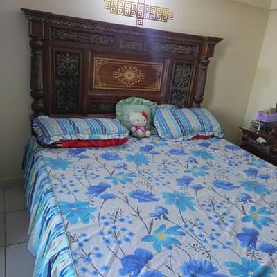 Rs 1 lac complete 4 piece bedroom set for sale