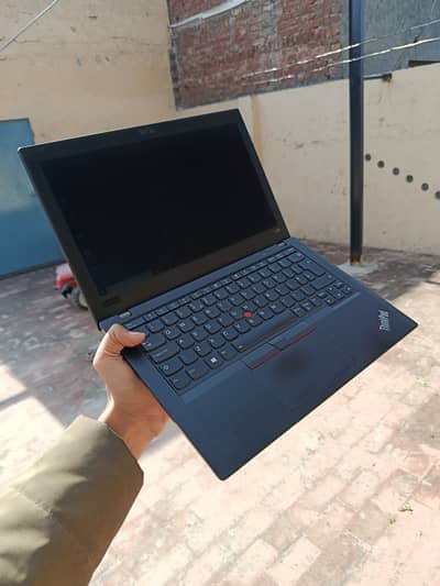 Lenovo Core-i7-8500u 8th Generation 8GB Ram Brand new laptop