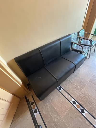 3 Seater Sofa 9/10 Condition | Like NEW