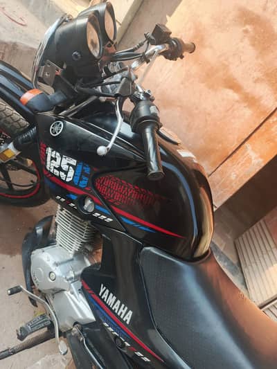 Yamaha YBR 125G 2022