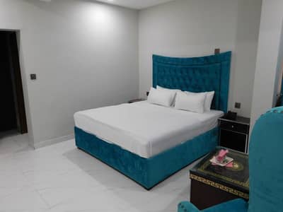 Room available for rent for short stay couples and bachelors