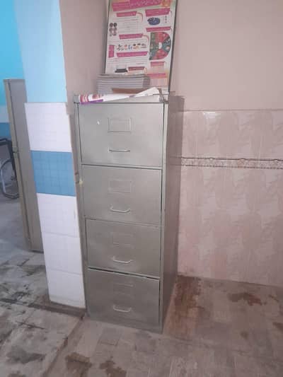 File Cabinet/Drawers - Iron