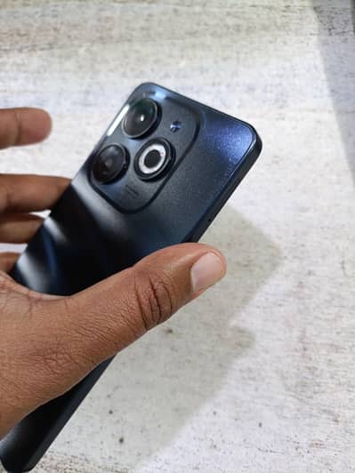 Infinix Smart 8 | Lush condition | In warranty