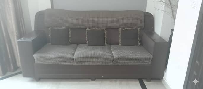 Premium 6-Seater Sofa Set (3+2+1) – Excellent Condition