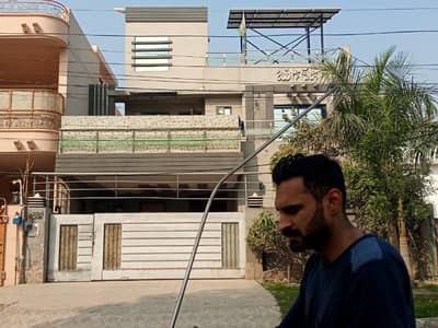 12 marla semi Commercial house for Rent 65 feet Road