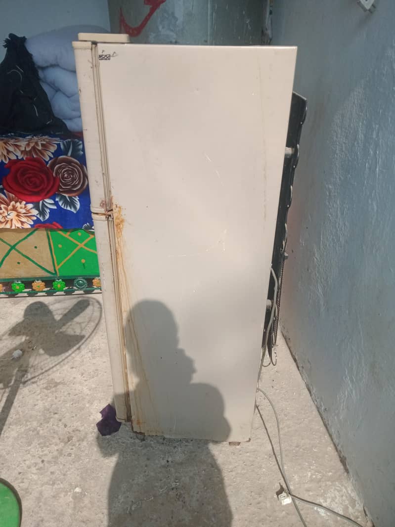 گھریلو استعمال کے لیے اچھا فرج ہے 1