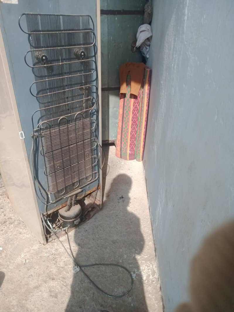 گھریلو استعمال کے لیے اچھا فرج ہے 2