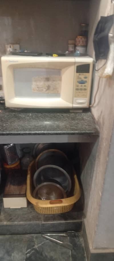 Microwave oven