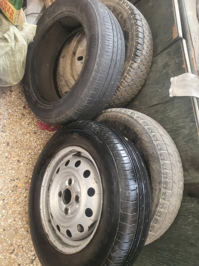 13 number new alto ka tubeless tyre ok condition