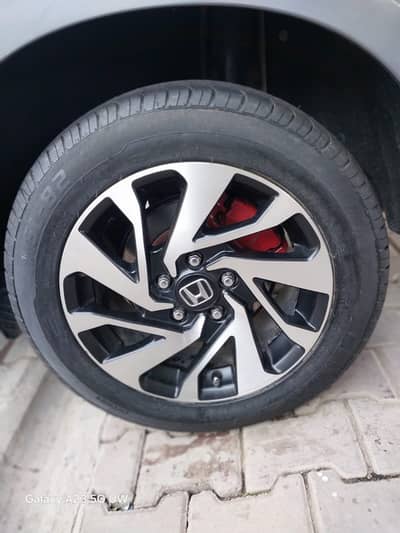 Honda Zs vezel, Genuine Z sensing Vezel,Full option vezel