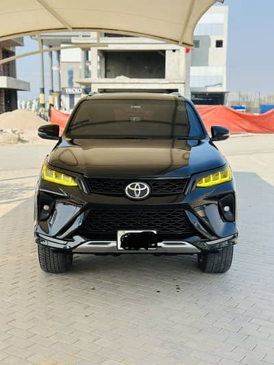 Toyota Fortuner Legender 2023